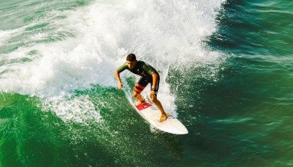 开云体育-苏亚雷斯压制级发挥，当NBA总决赛之夜被足球灵魂点燃