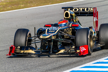 雷诺车队完胜威廉姆斯,佩雷兹刷新纪录 雷诺车队完胜威廉姆斯,佩雷兹刷新纪录