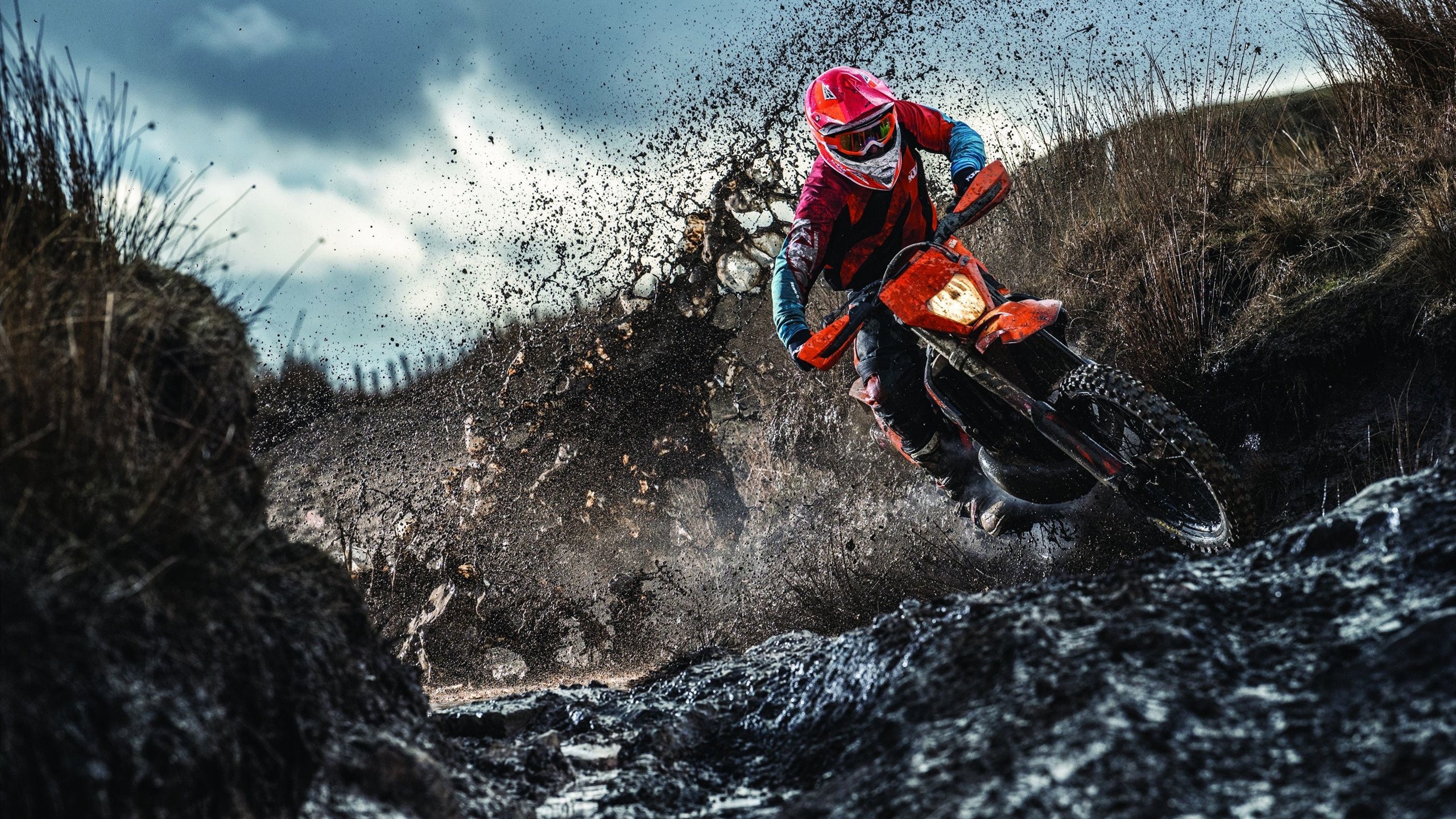 摩洛哥血拼德国,苏亚雷斯成为关键先生,当足球成为改写历史的寓言