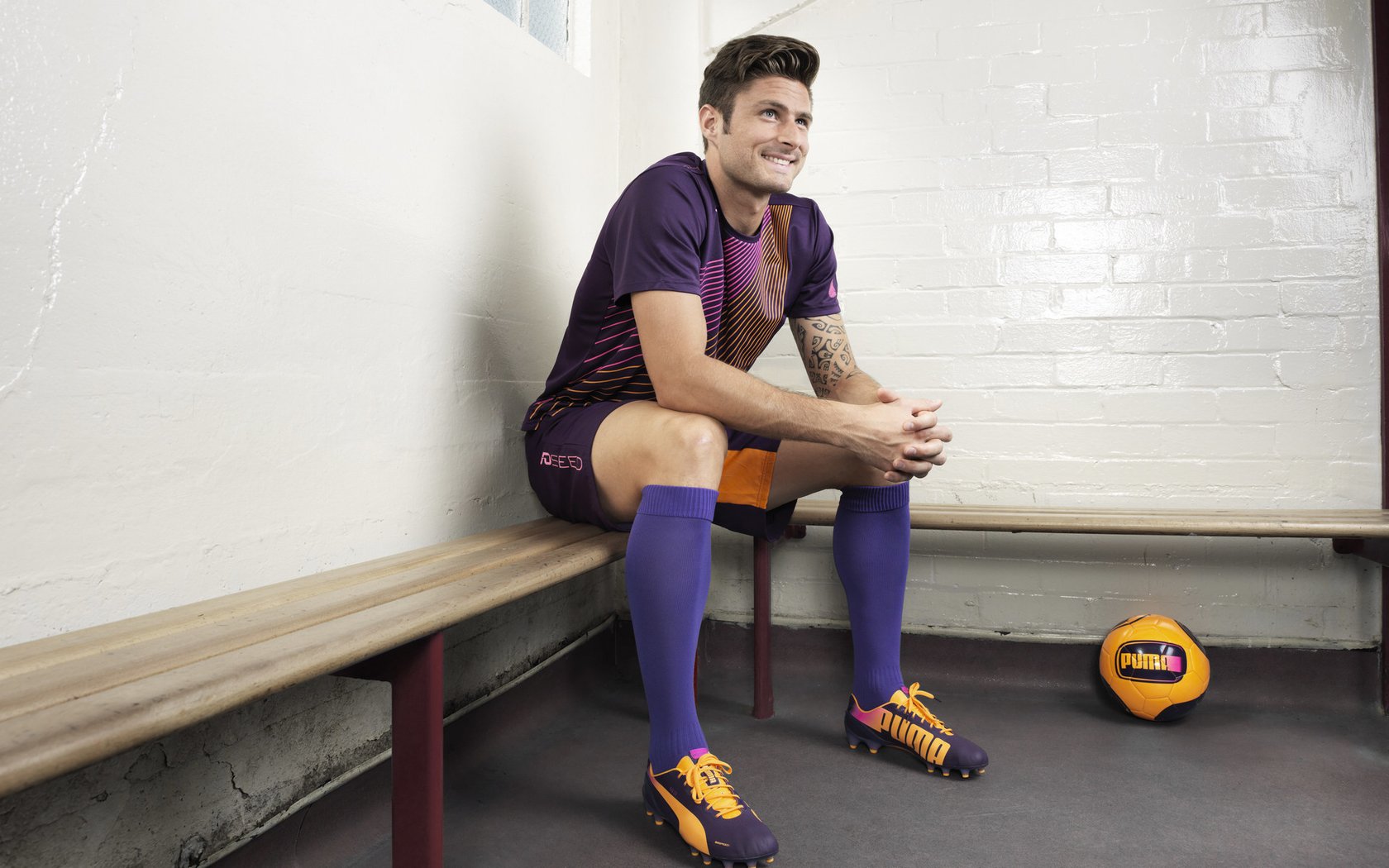 卡拉斯科接管比赛，哥伦比亚在排名争夺战中力克智利