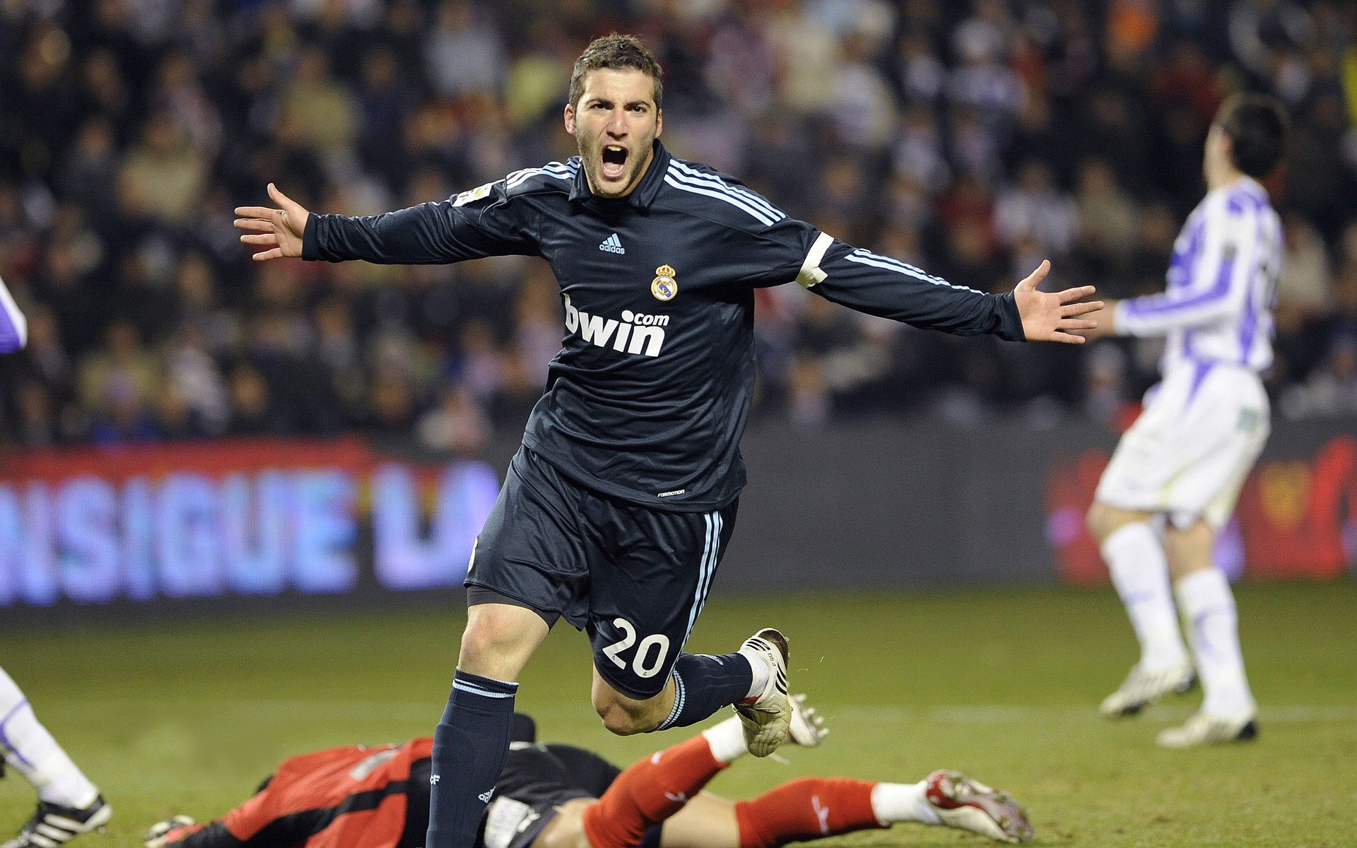 单节风暴，巴雷拉如何用三分钟摧毁芬兰的篮球信仰