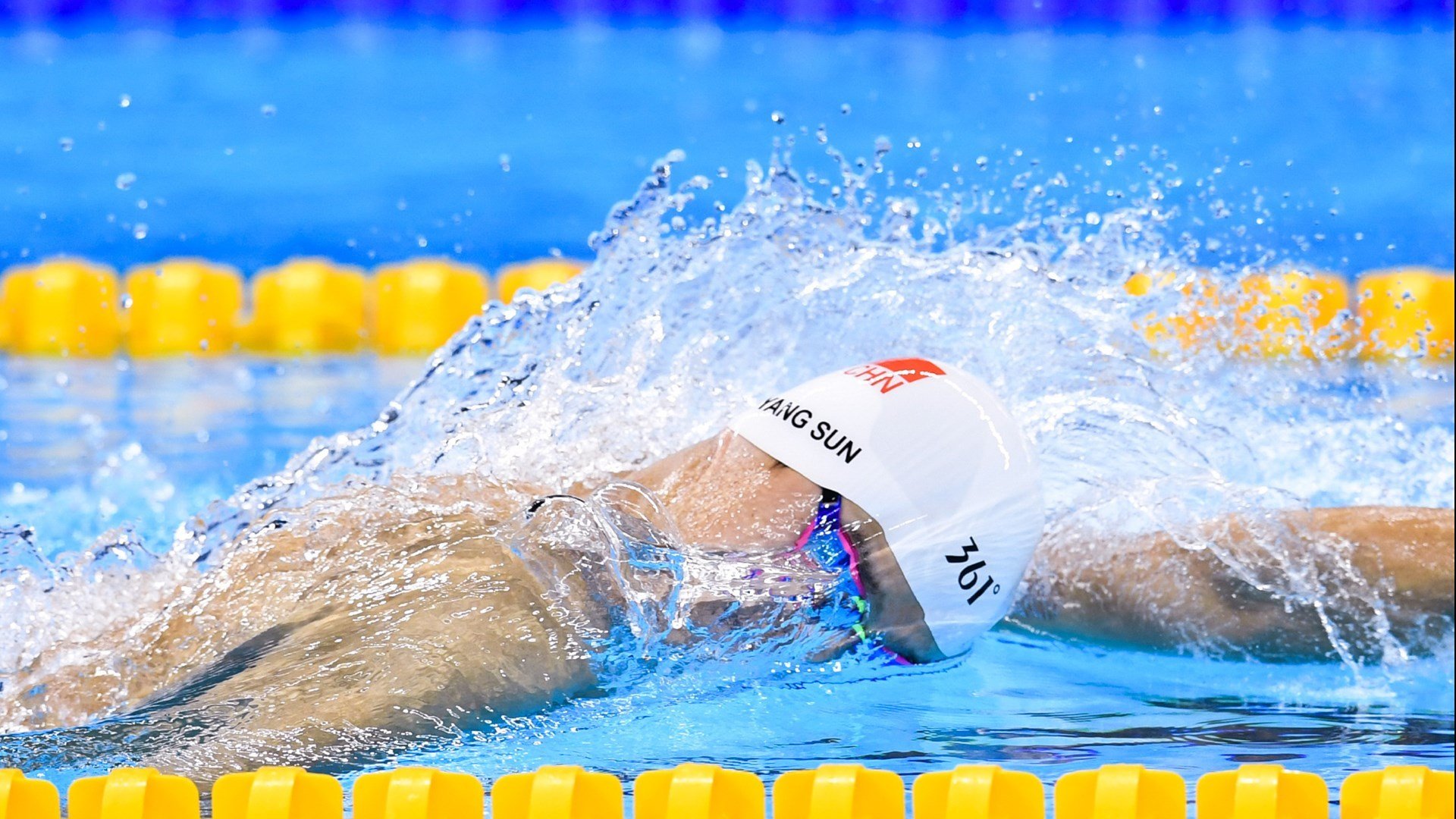 爱德华兹彻底打爆防线，湖人带走活塞，当天赋撕碎体系，篮球回归原始暴力